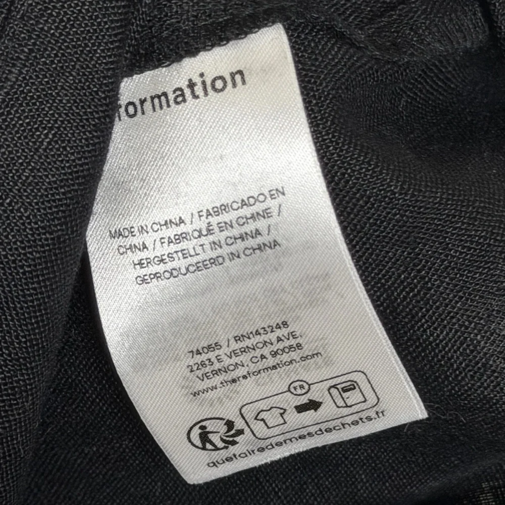 Reformation Petra Linen Pedal Pusher Pants in Black